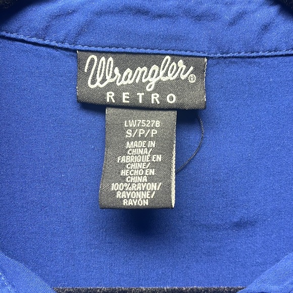 Wrangler Retro Button Up Blouse - Picture 2 of 8